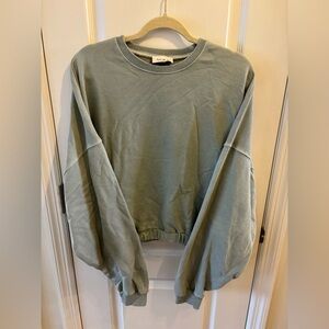 Cropped Green Sweatshirt